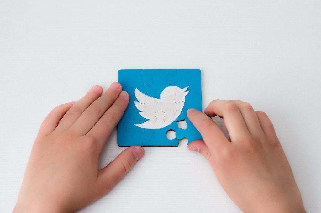 Why Every Student Should Use Twitter Regularly