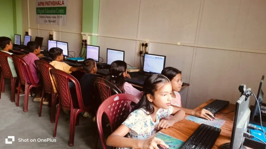 mall kids studying in a small group learning setup at a community microschool.